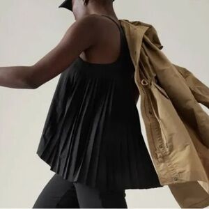 Athleta Black Pleated Swing Tank Women's XS Yoga Pilates